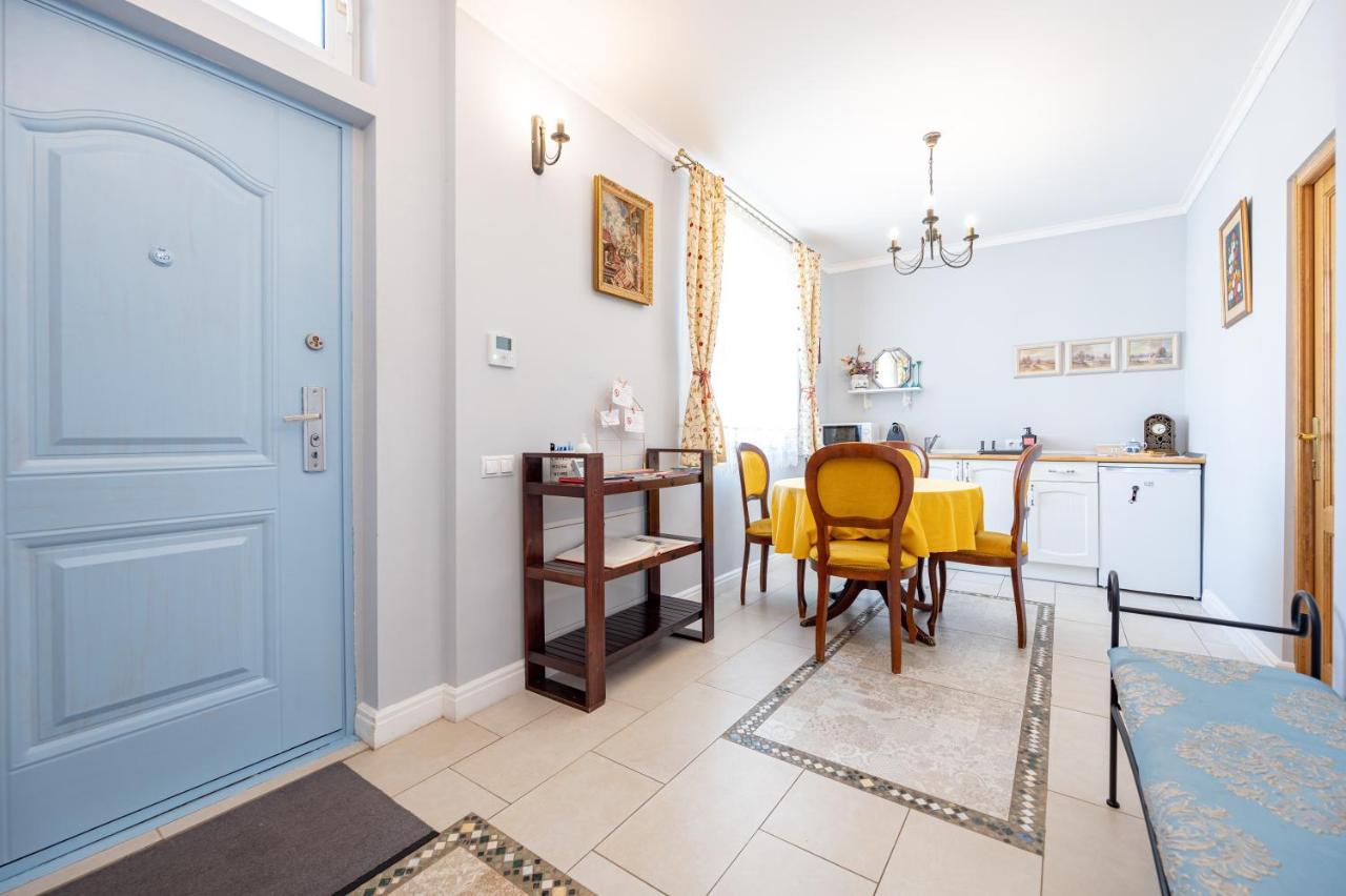 Old City Apartment Oradea Luaran gambar